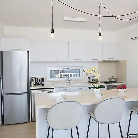 Villa Olive Chrysos, Brand New, Luxury 3 Bdr Villa, With Private Pool *